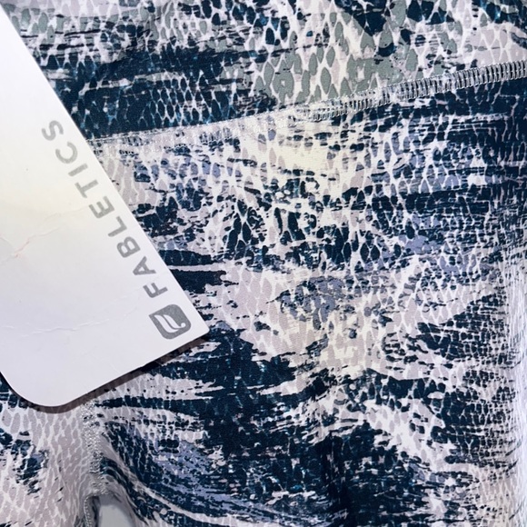 Fabletics workout pants - Picture 3 of 5